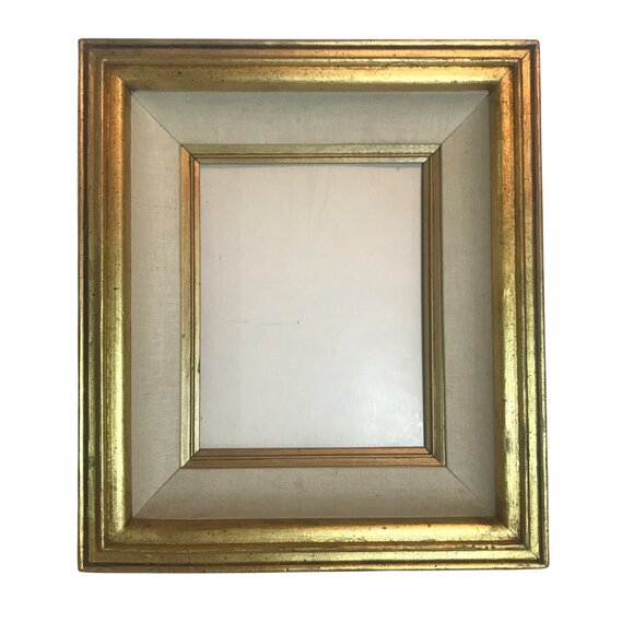 Gold Leaf Wood Wall Mount Art Frame With Linen Insert 14" x 16" - Picture 4 of 7